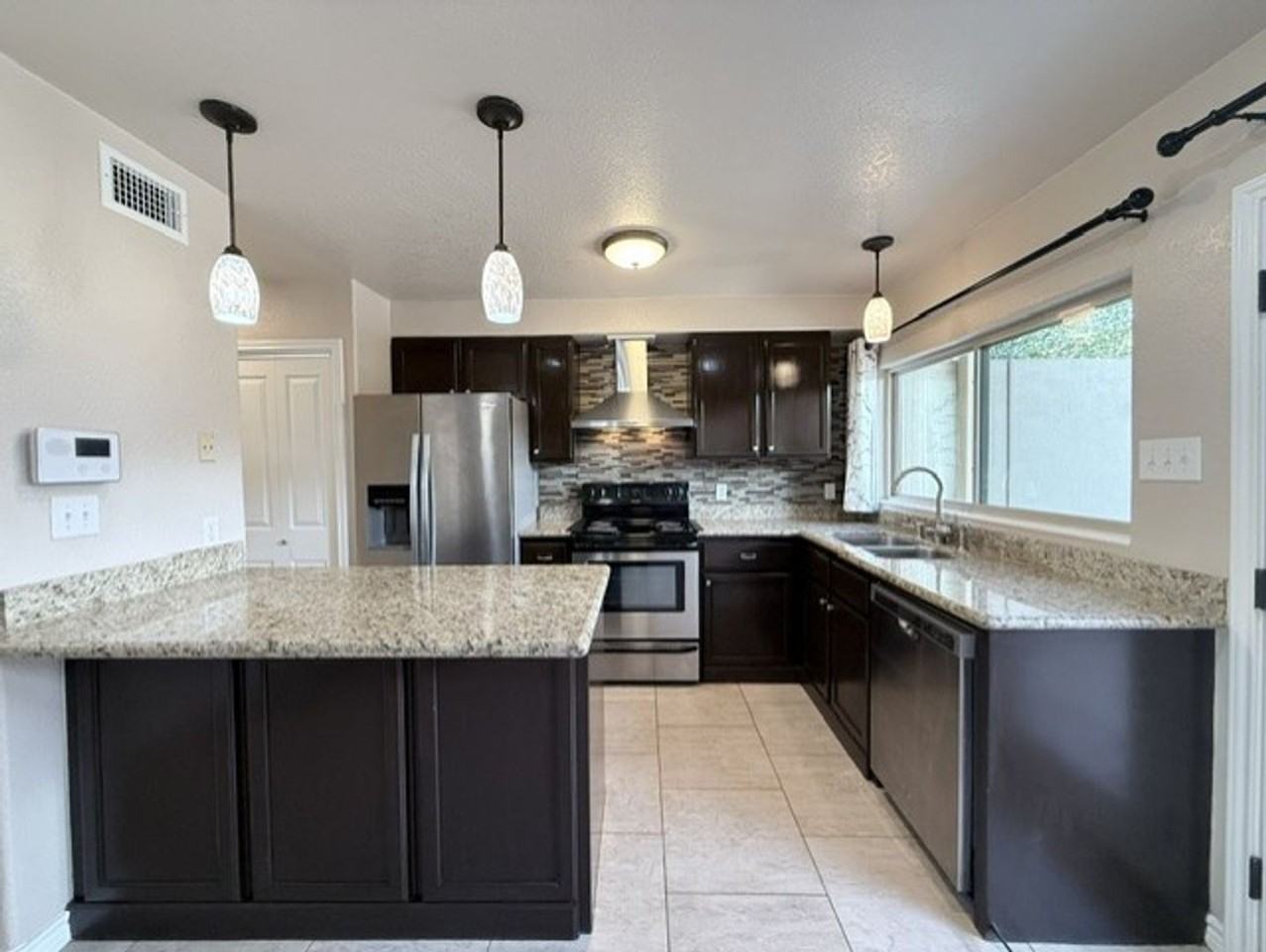 2325 E San Jose St #31 - Photo 7 of 26