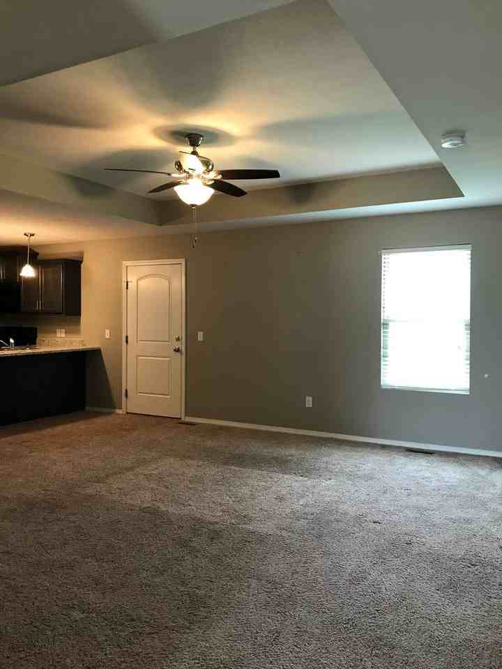 1242 S Calabria Ave - Photo 2 of 23