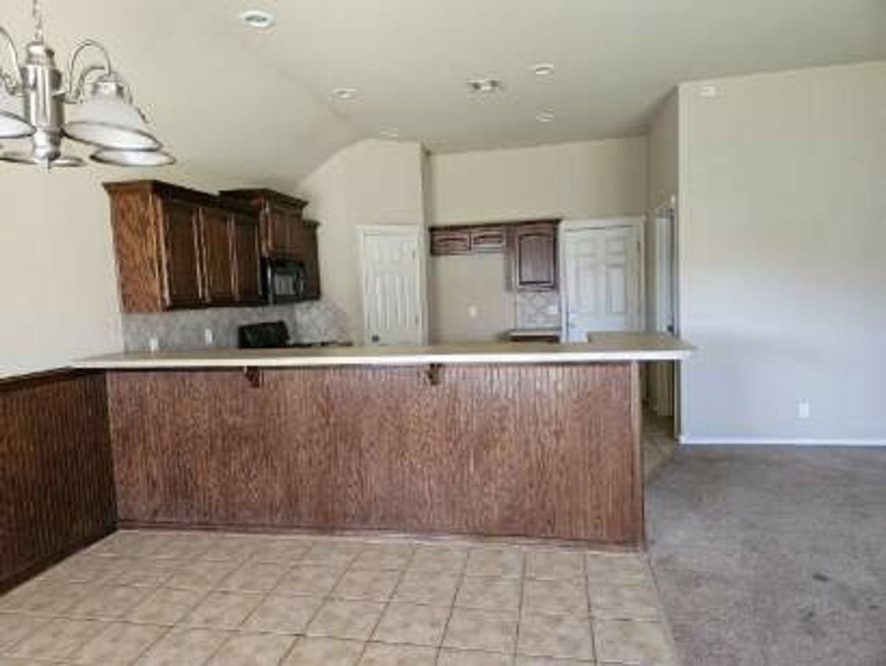 3311 E Fairmont Pl - Photo 5 of 17