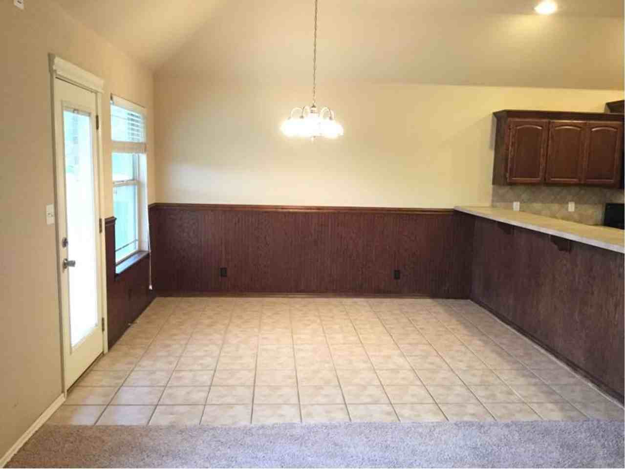 3311 E Fairmont Pl - Photo 7 of 17