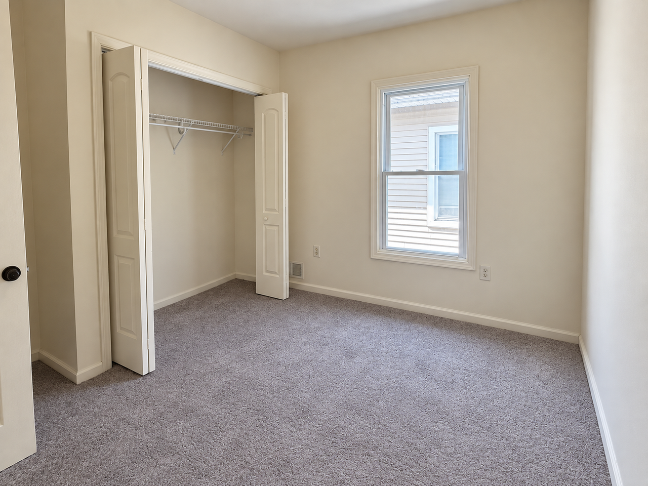 105 S Main St - Photo 7 of 10