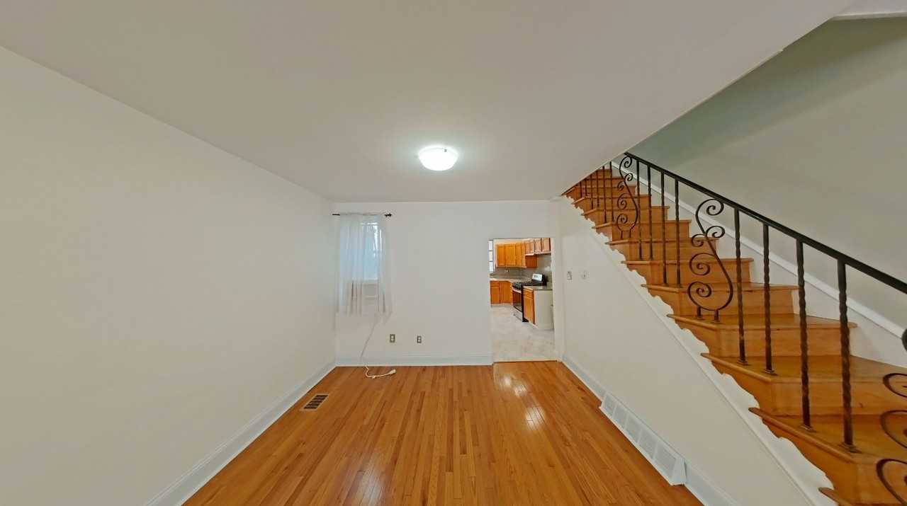 2629 S Rosewood St - Photo 2 of 13