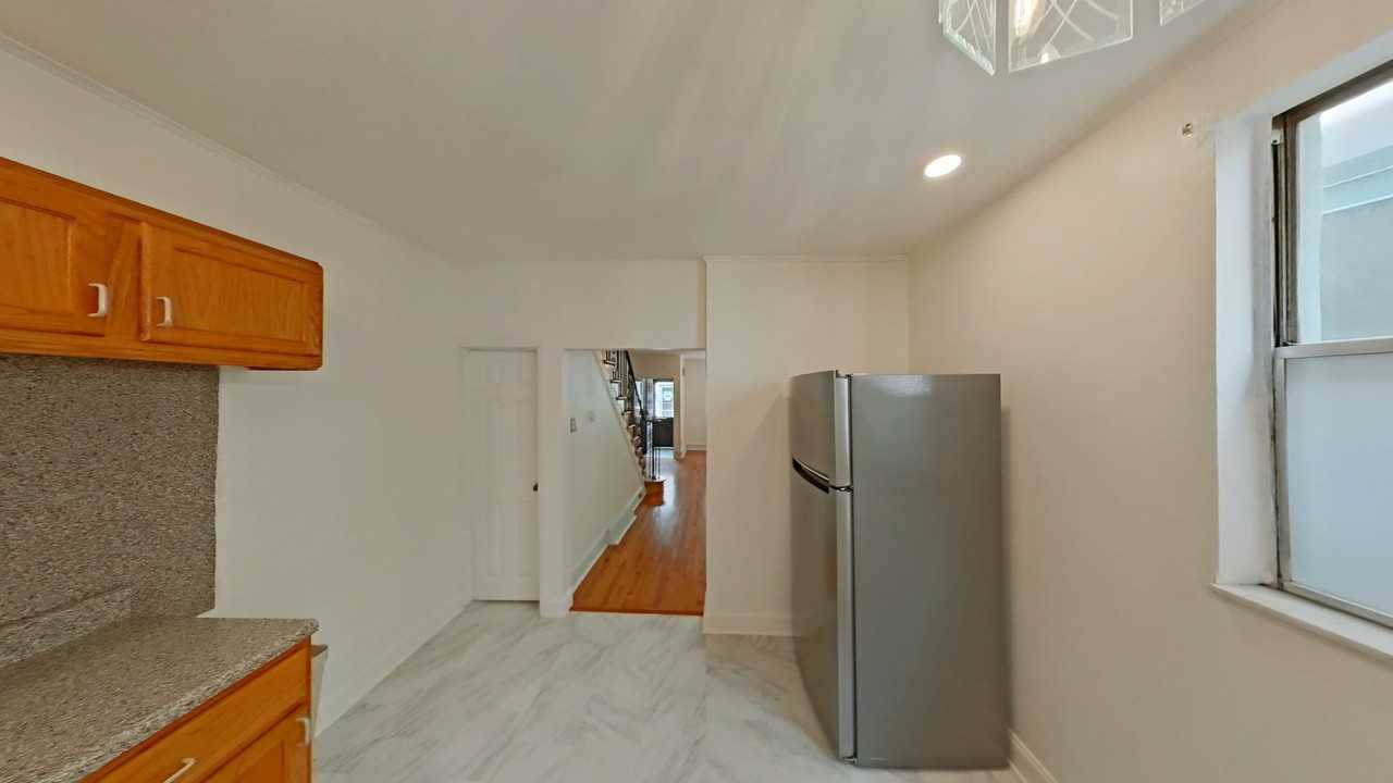 2629 S Rosewood St - Photo 5 of 13