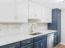 161 W Hampton St - Photo 1 of 1
