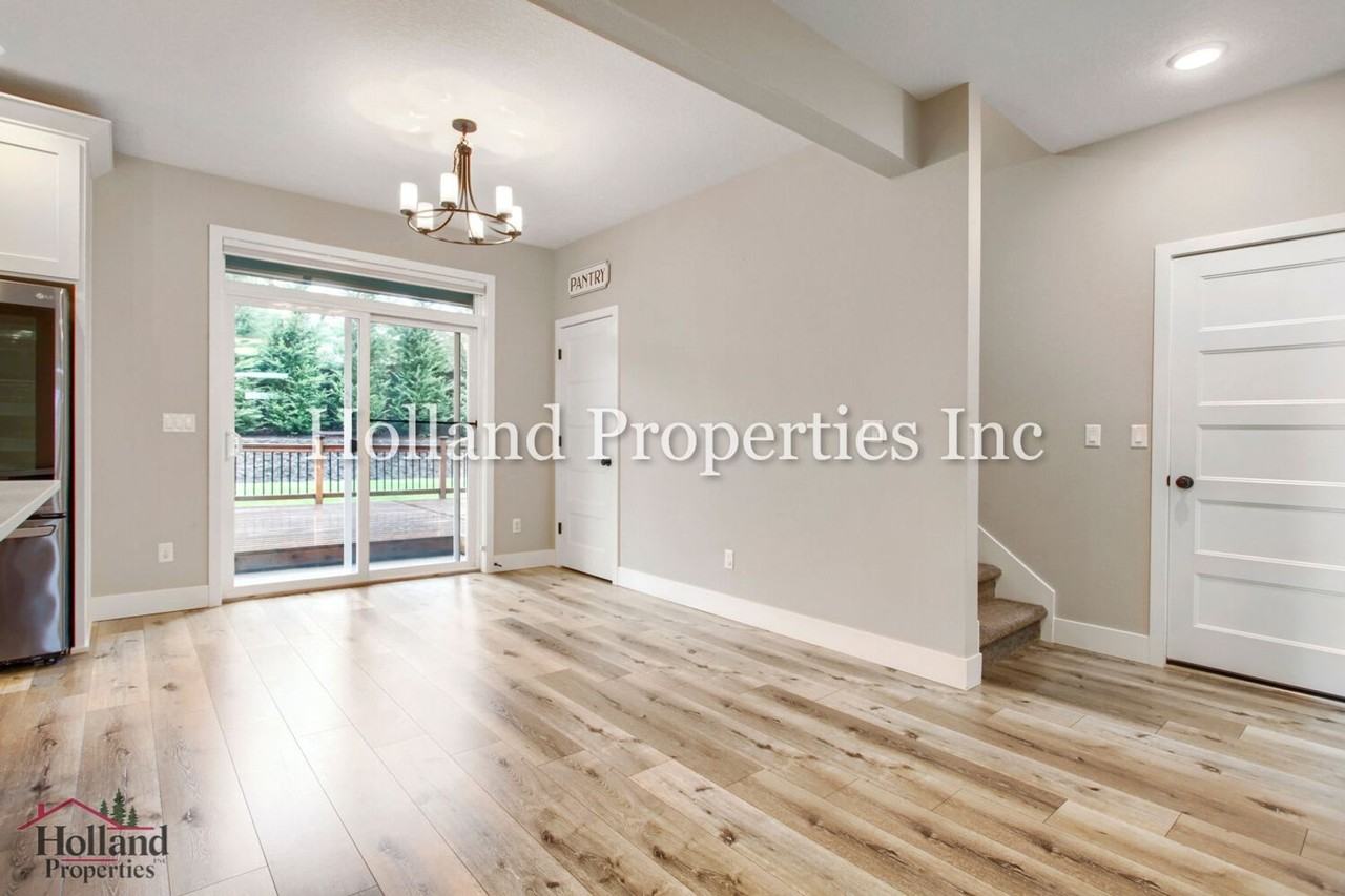 3878 N Chase St - Photo 7 of 34