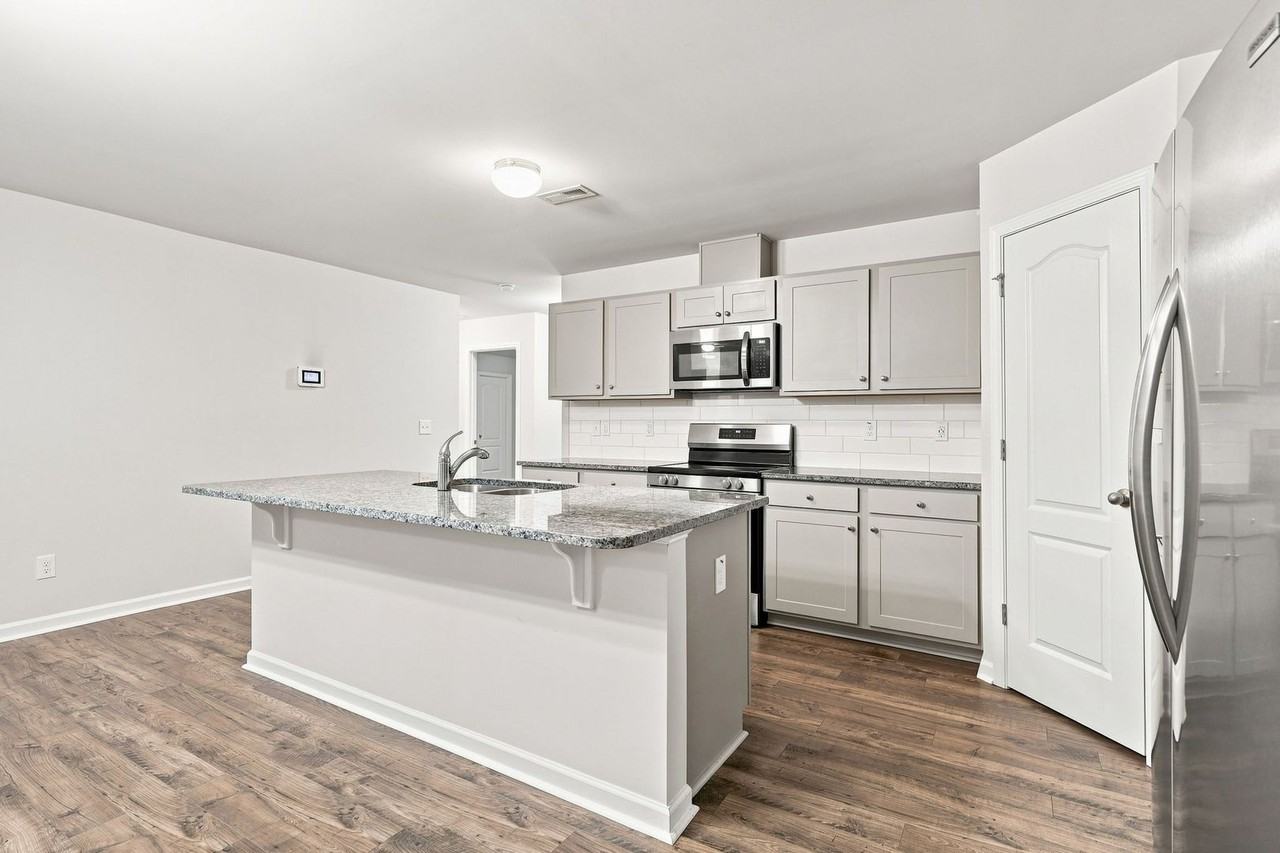 195 Bracknell Ln - Photo 6 of 26