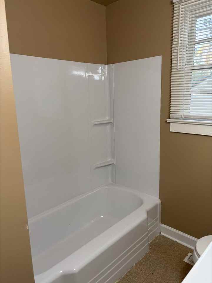 221 Pleasant Ridge Ave - Photo 6 of 8