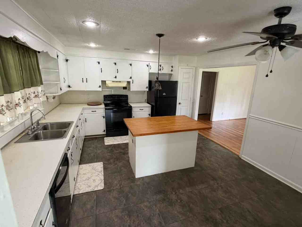 201 Kendall Mill Rd - Photo 4 of 17