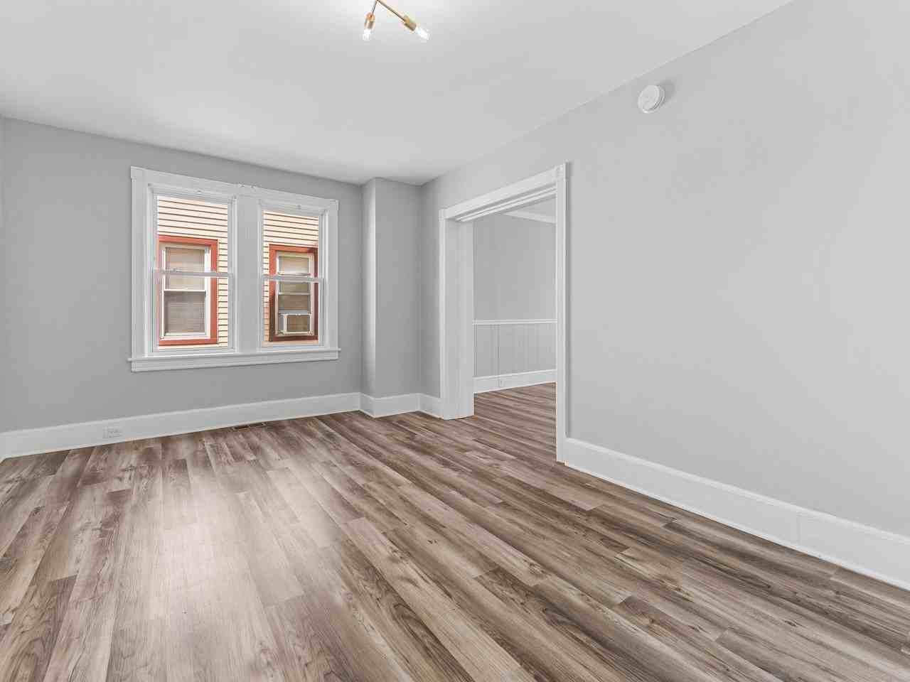 224 Taylor St - Photo 5 of 29