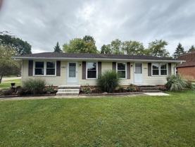 570 - 2900 Thackeray - Photo 1 of 1