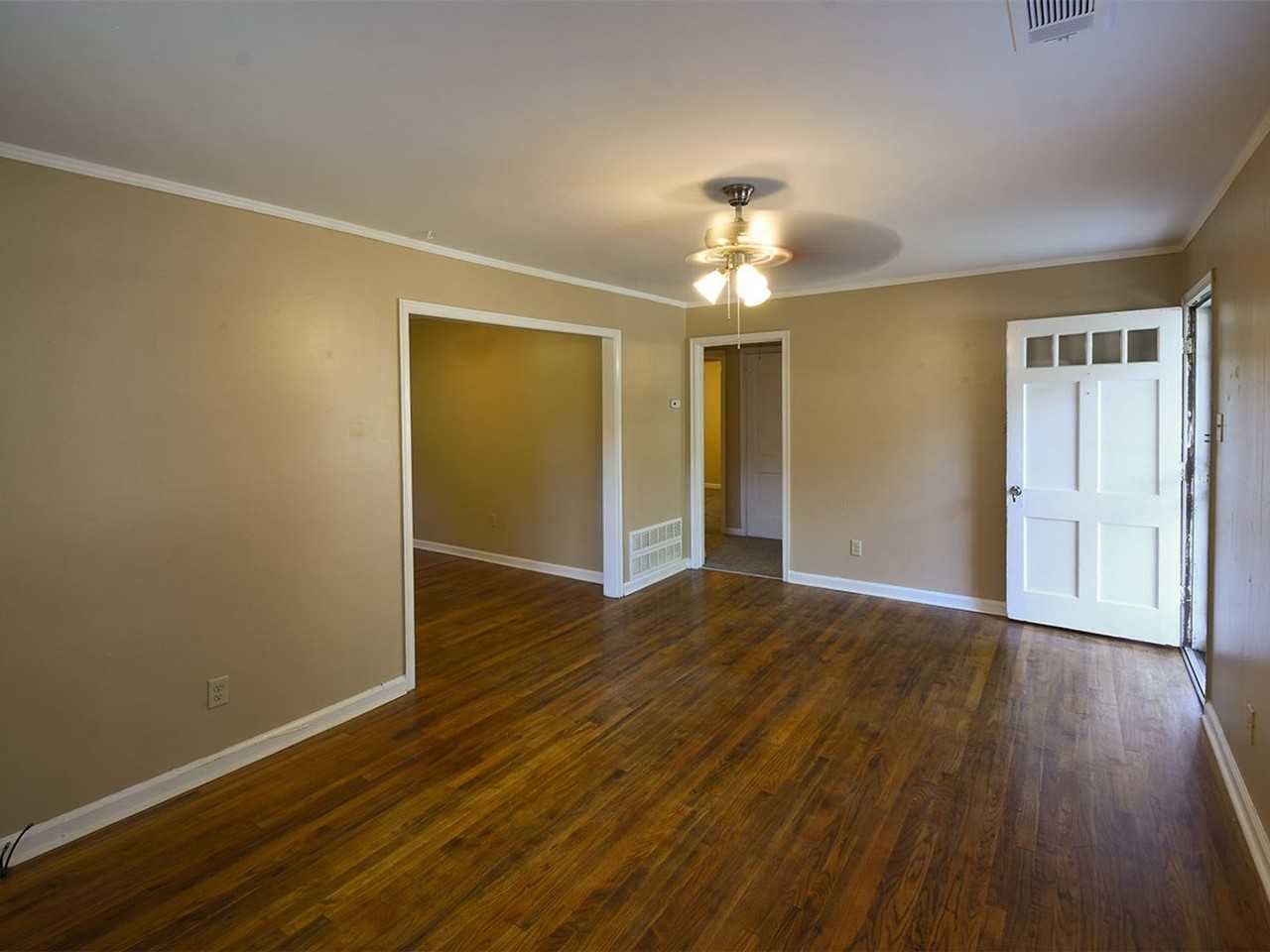 3837 Vanuys Rd - Photo 4 of 12