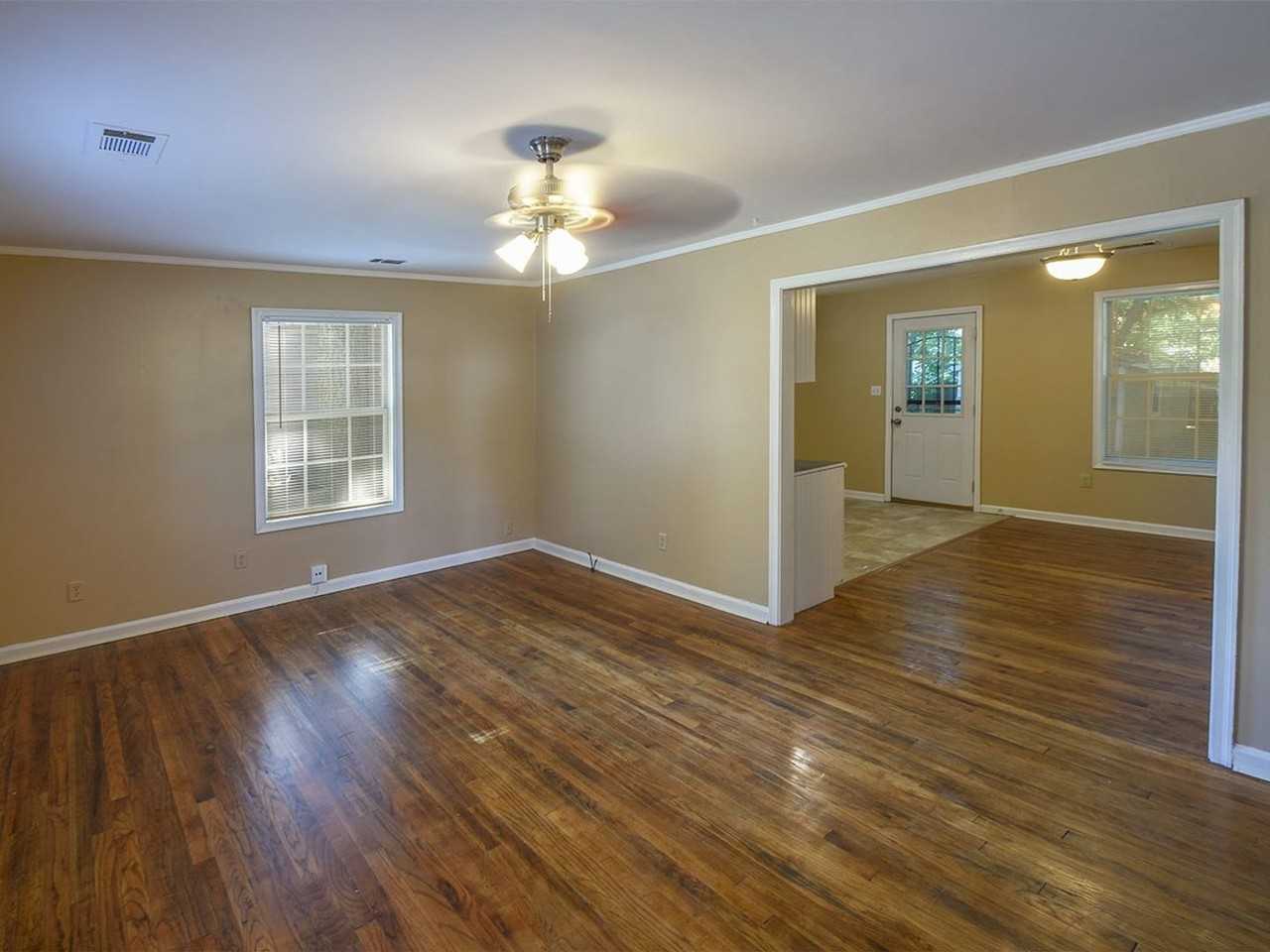 3837 Vanuys Rd - Photo 5 of 12