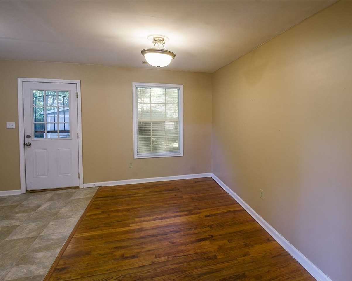 3837 Vanuys Rd - Photo 6 of 12