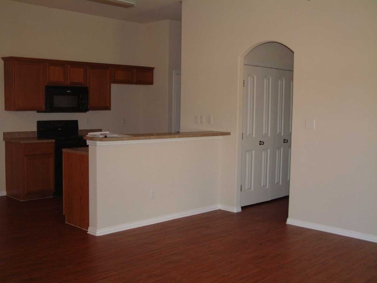 936 Terry 936 - Photo 2 of 4
