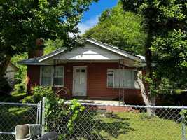 featured image of 2826 Norwood Ave