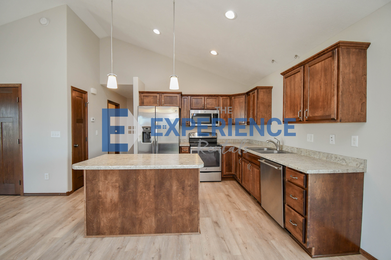 3900 S Homerun Ave - Photo 2 of 37