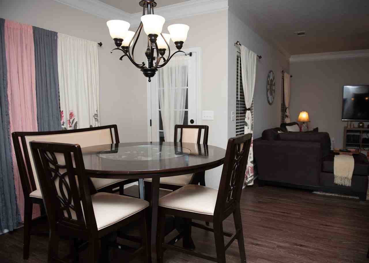 976 Burlington Dr - Photo 4 of 22