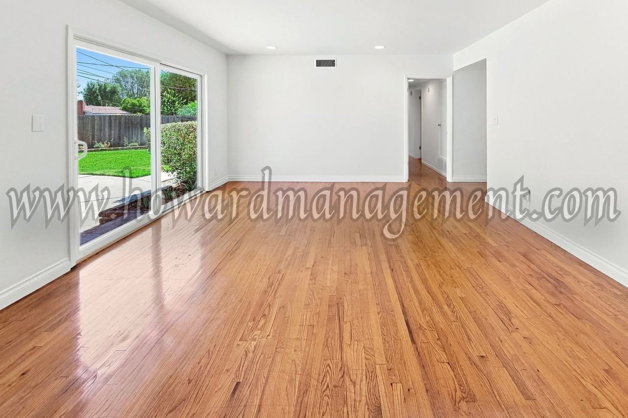 8360 Rudnick Ave - Photo 3 of 21