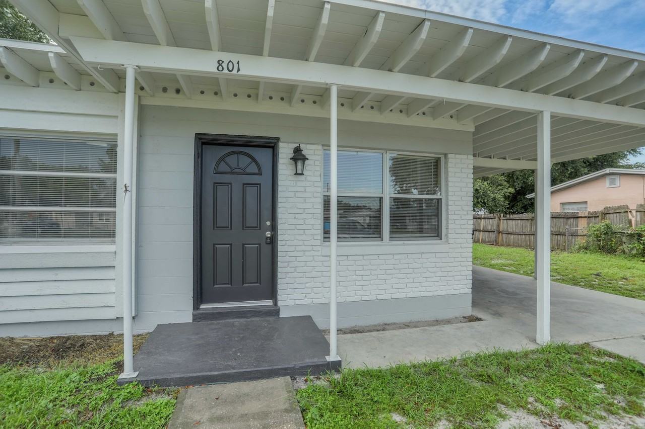 801 Egan Dr - Photo 2 of 18