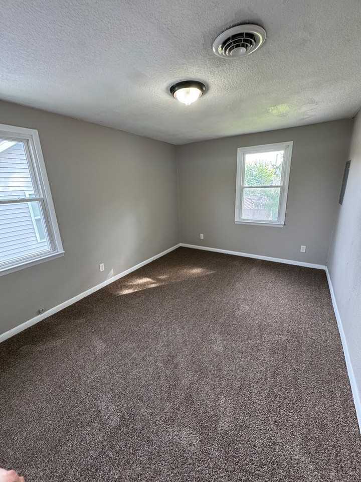 1420 Saint Joe Blvd - Photo 6 of 8