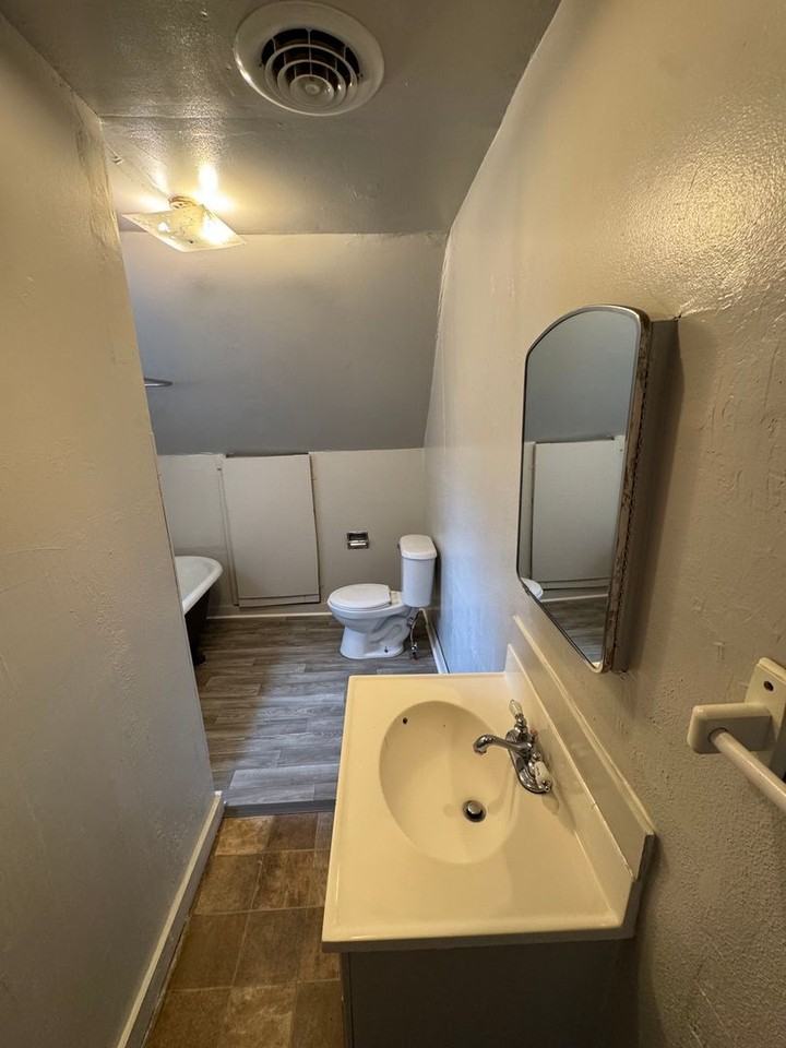 1420 Saint Joe Blvd - Photo 7 of 8