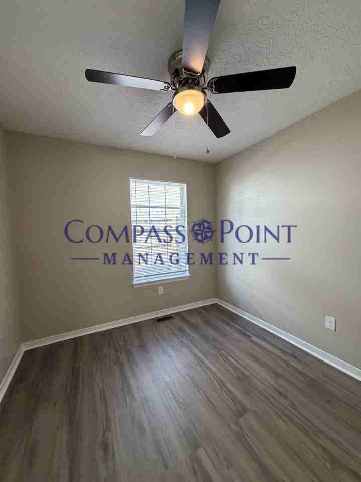 753 Dakota St - Photo 7 of 15