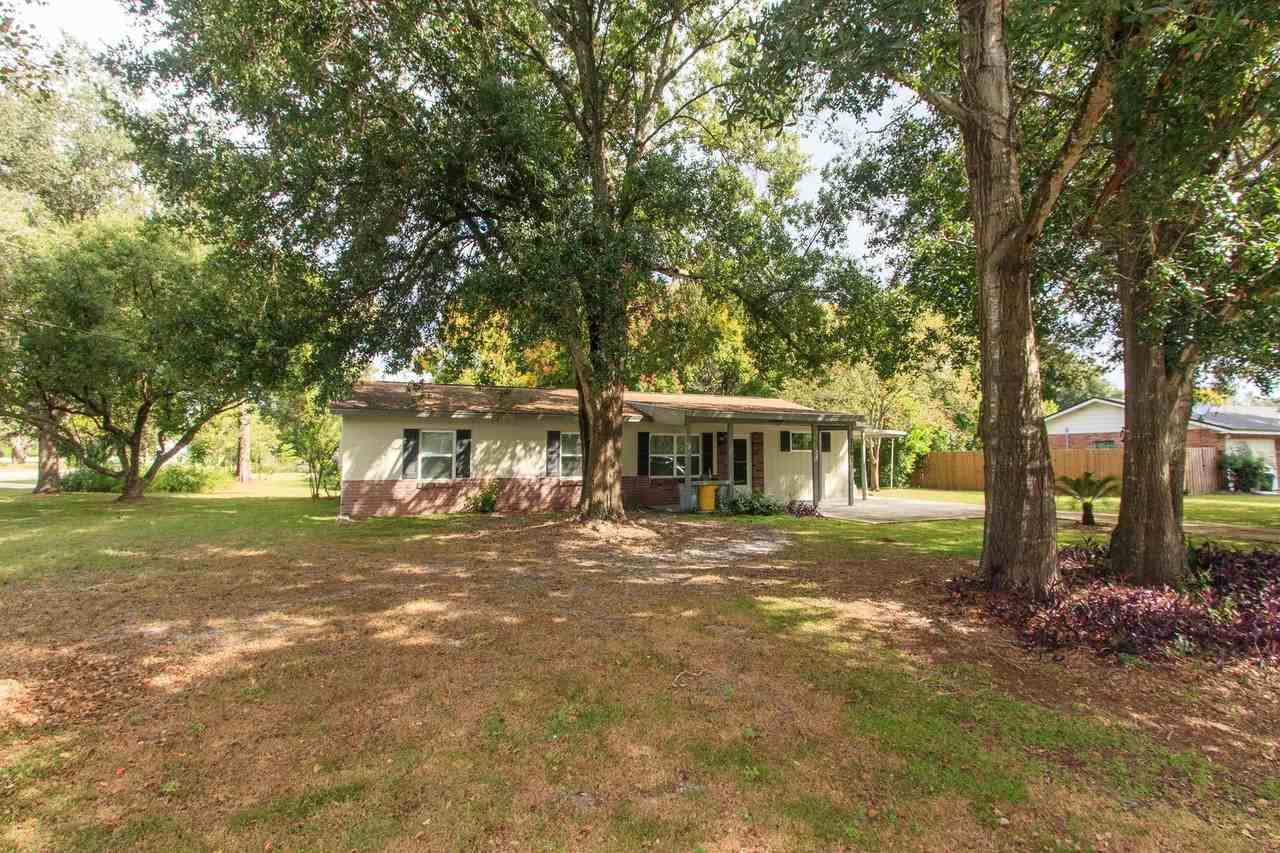 1191 Forest Hills Rd - Photo 3 of 19