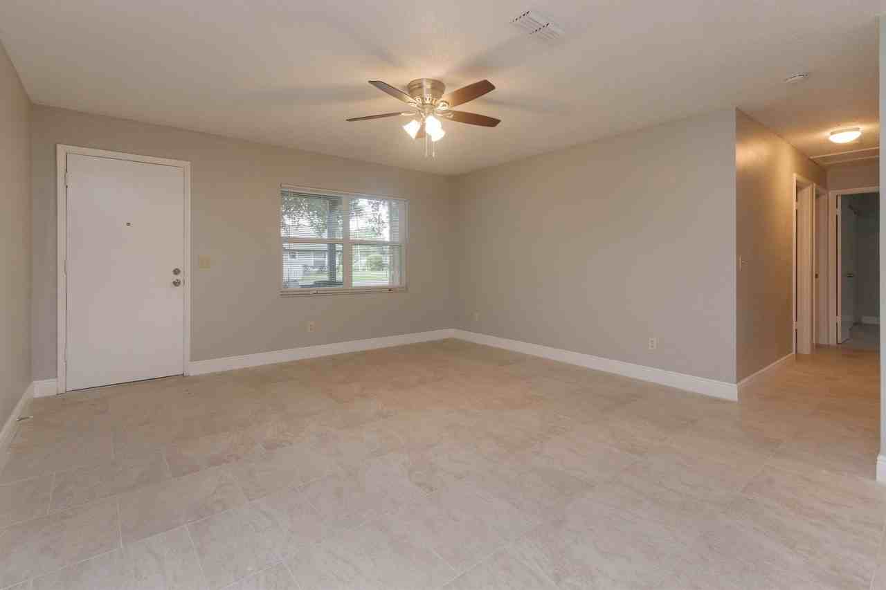 1191 Forest Hills Rd - Photo 5 of 19