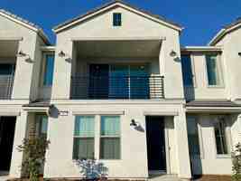 featured image of 414 W Mahogany Ln
