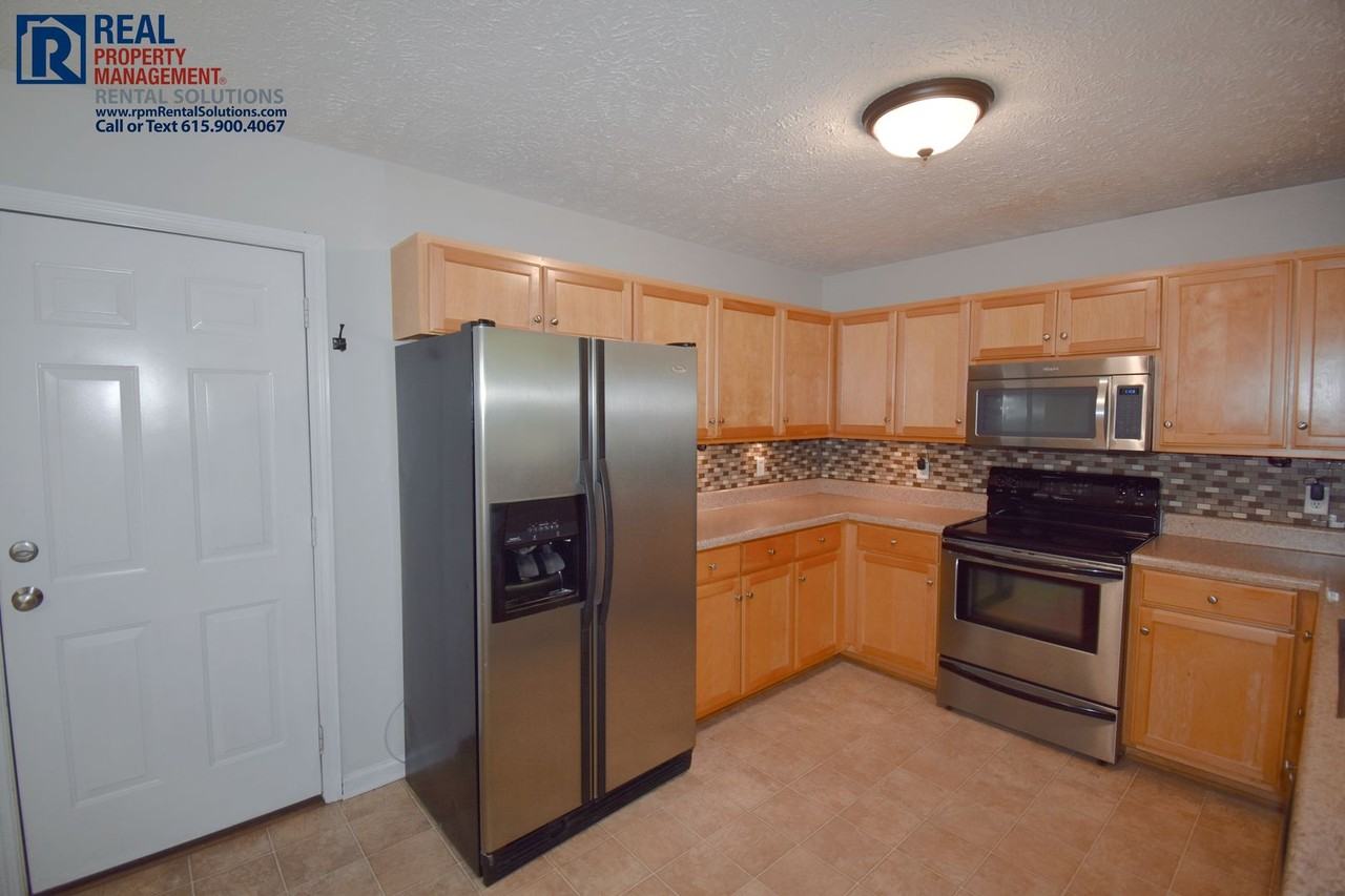 2917 Waywood Dr - Photo 7 of 25