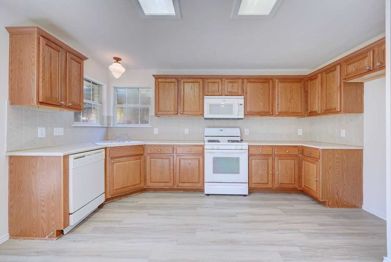 16605 Fowler Mill Cv - Photo 7 of 46