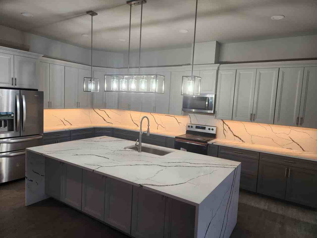 2202 S 96th Ave - Photo 4 of 24