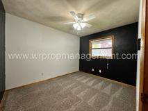 400 Stamm St (LEX) - Photo 1 of 1