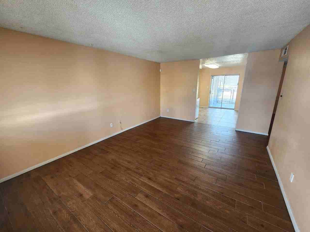 1233 Plain St - Photo 2 of 19