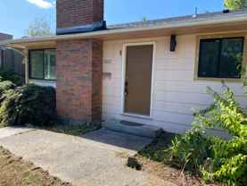 3043-3045 SW Dolph Ct - Photo 1 of 1