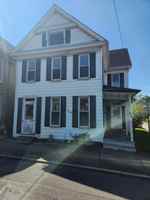 featured image of 550 E Queen St
