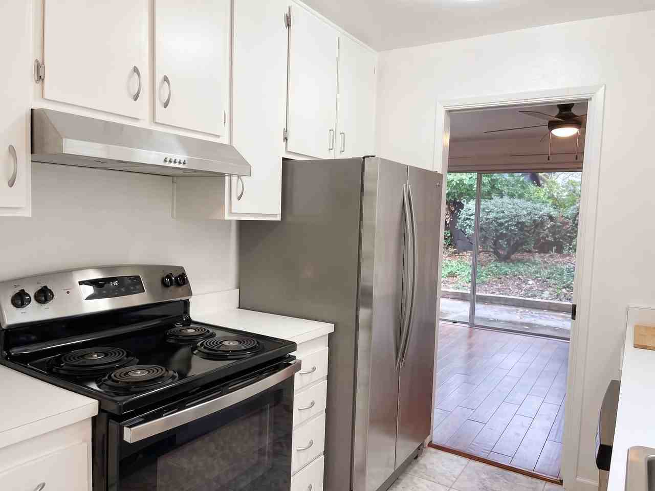 1837 Holland Dr - Photo 5 of 13