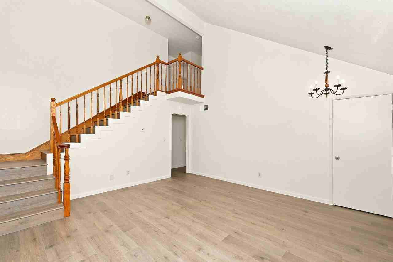 831 Lightwood Ct - Photo 3 of 28