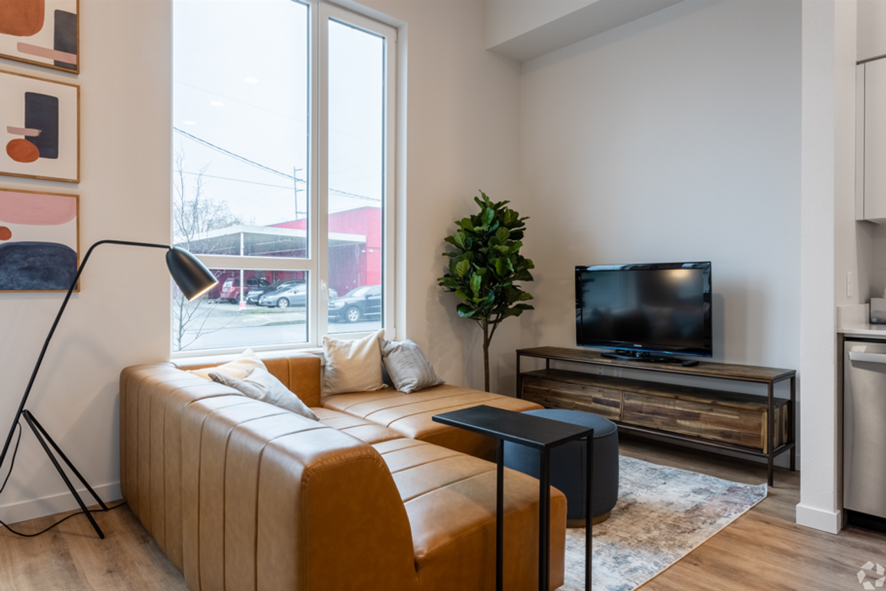 Navalia Apartments - Photo 3 of 20