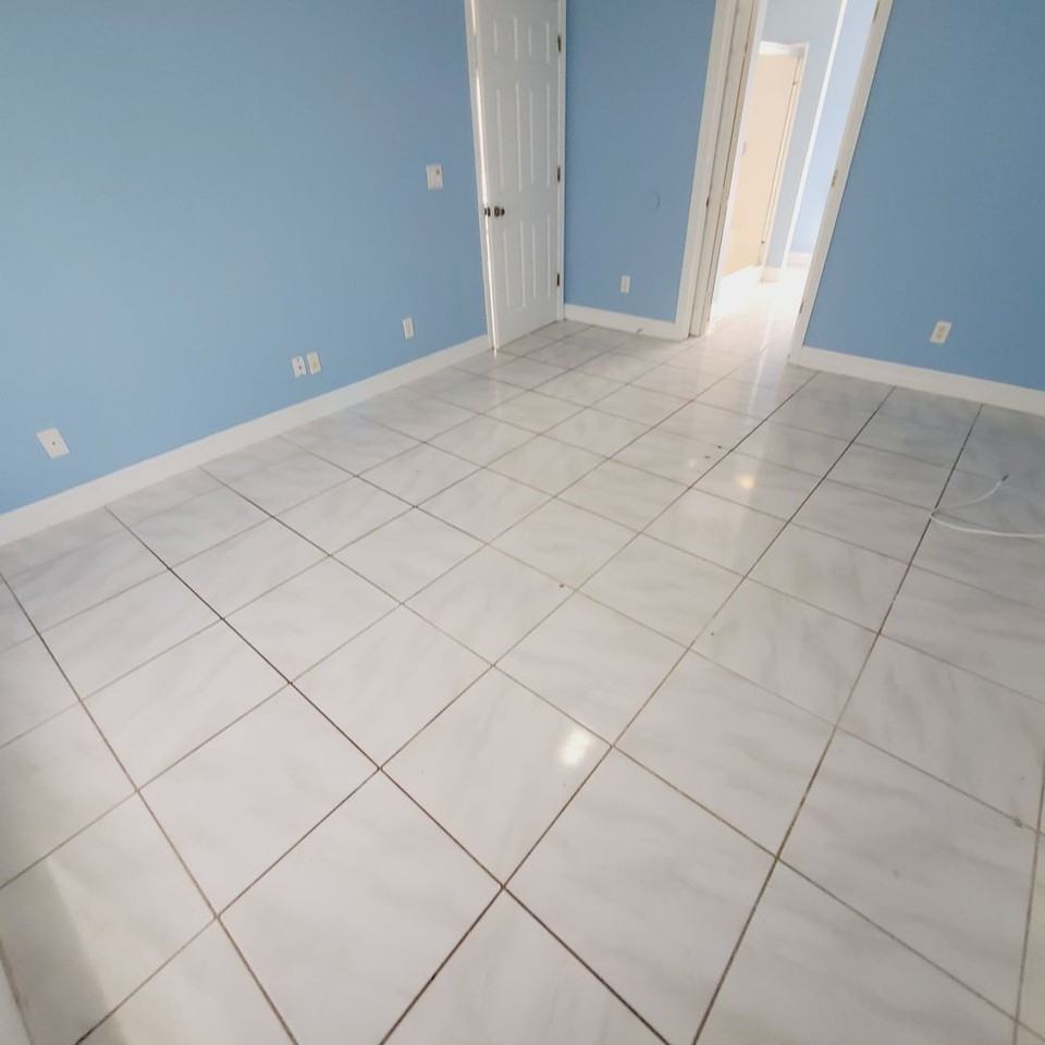 3916 22nd St W - Photo 5 of 7