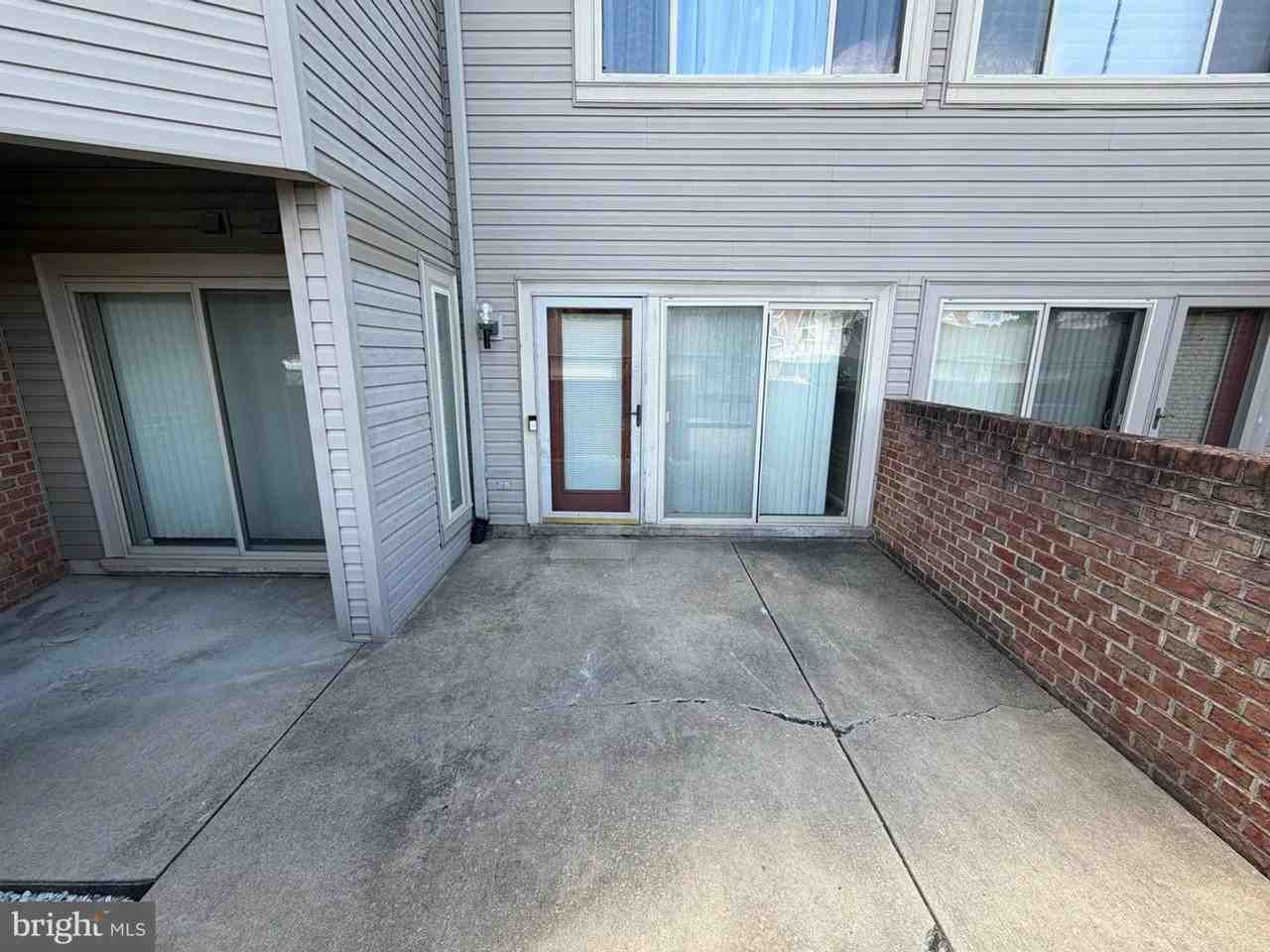 4573 N Progress Ave - Photo 2 of 17