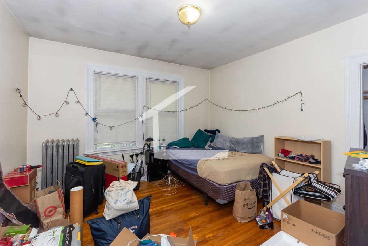 1 Commonwealth Ave #1 - Photo 5 of 9