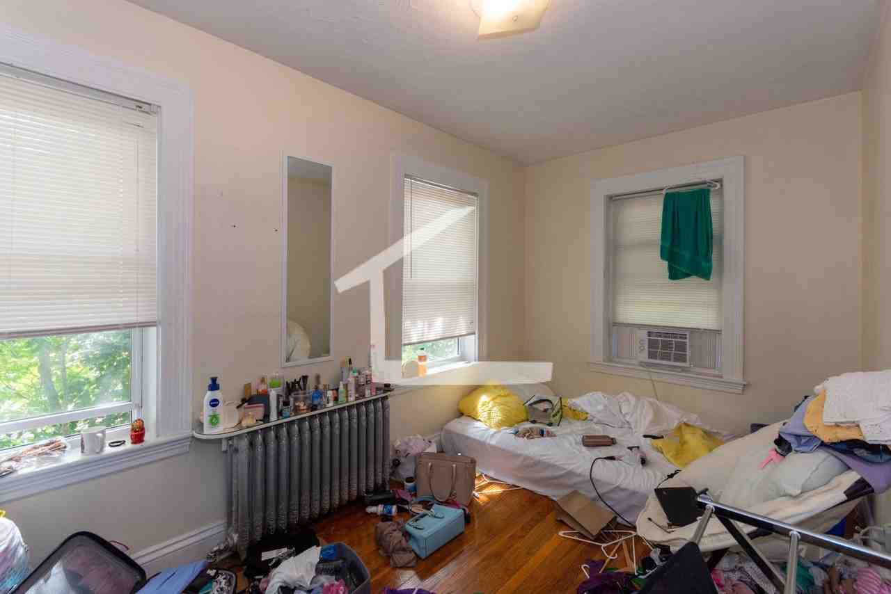 1 Commonwealth Ave #1 - Photo 6 of 9