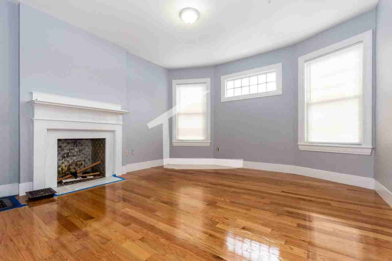117 Franklin St #115 - Photo 2 of 7