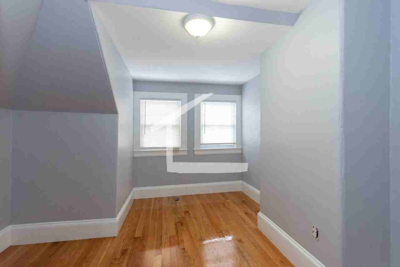 117 Franklin St #115 - Photo 6 of 7