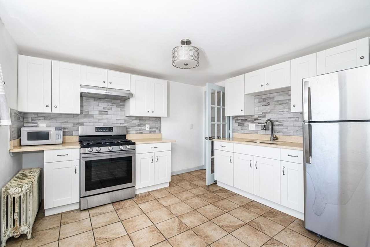 868 Dexter St #7 - Photo 6 of 14