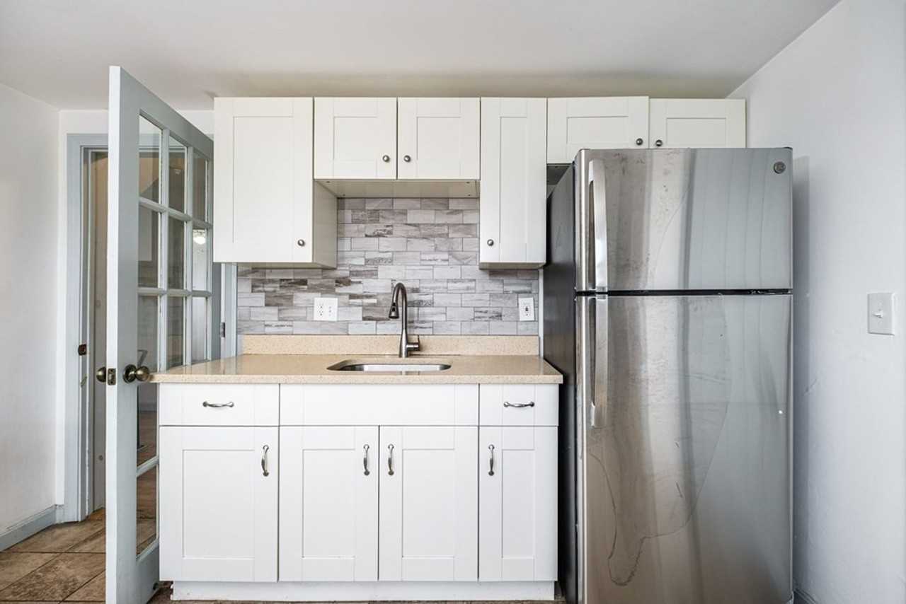 868 Dexter St #7 - Photo 7 of 14