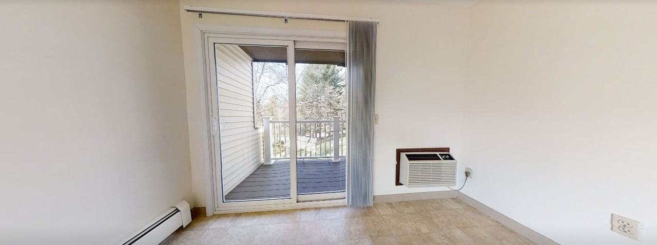 12 Sunderland Rd #12 - Photo 4 of 6