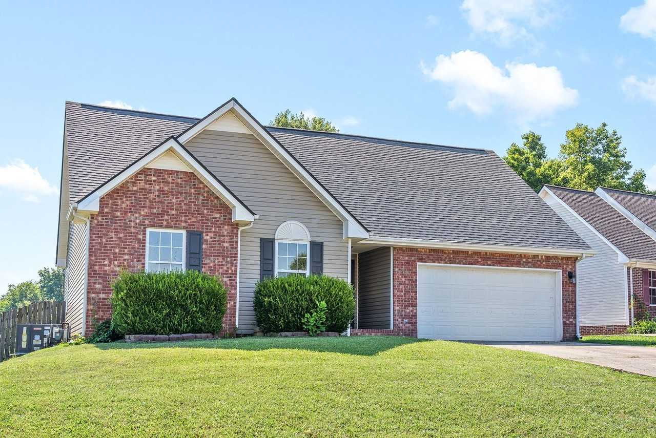 1697 Cedar Springs Cir - Photo 2 of 31