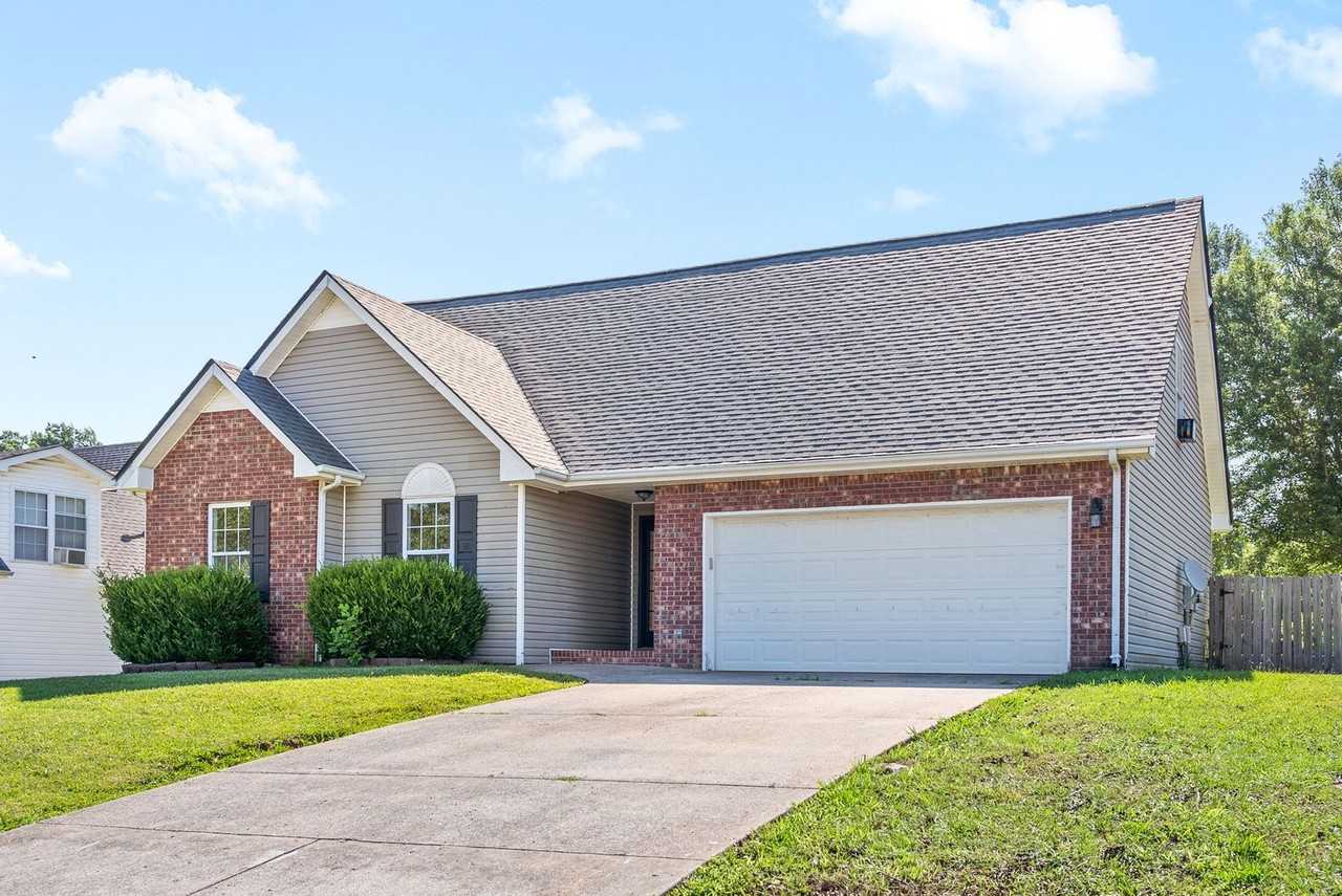1697 Cedar Springs Cir - Photo 3 of 31